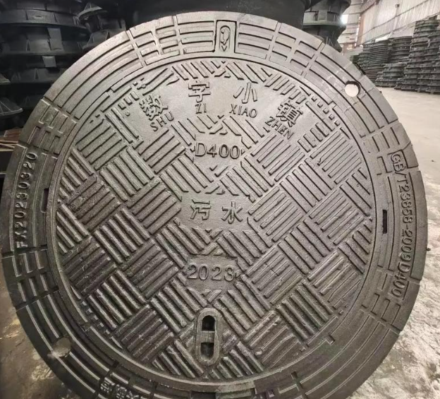 讷河球墨铸铁防沉降井盖展示